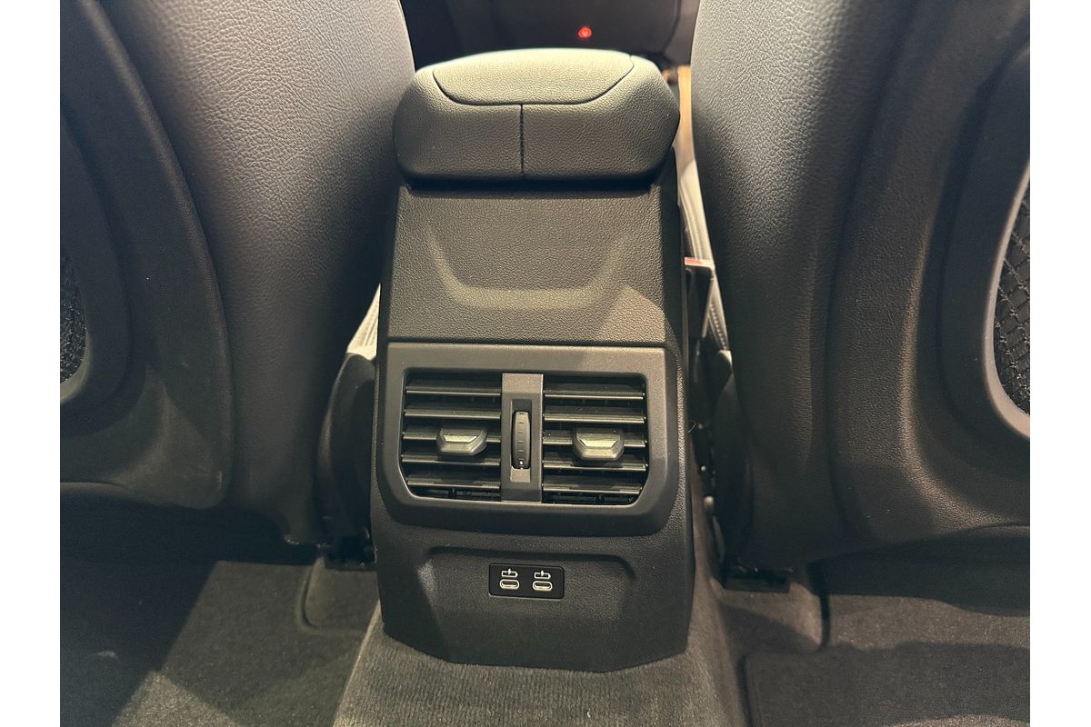 2024 BMW 2 Series 220i M Sport F44