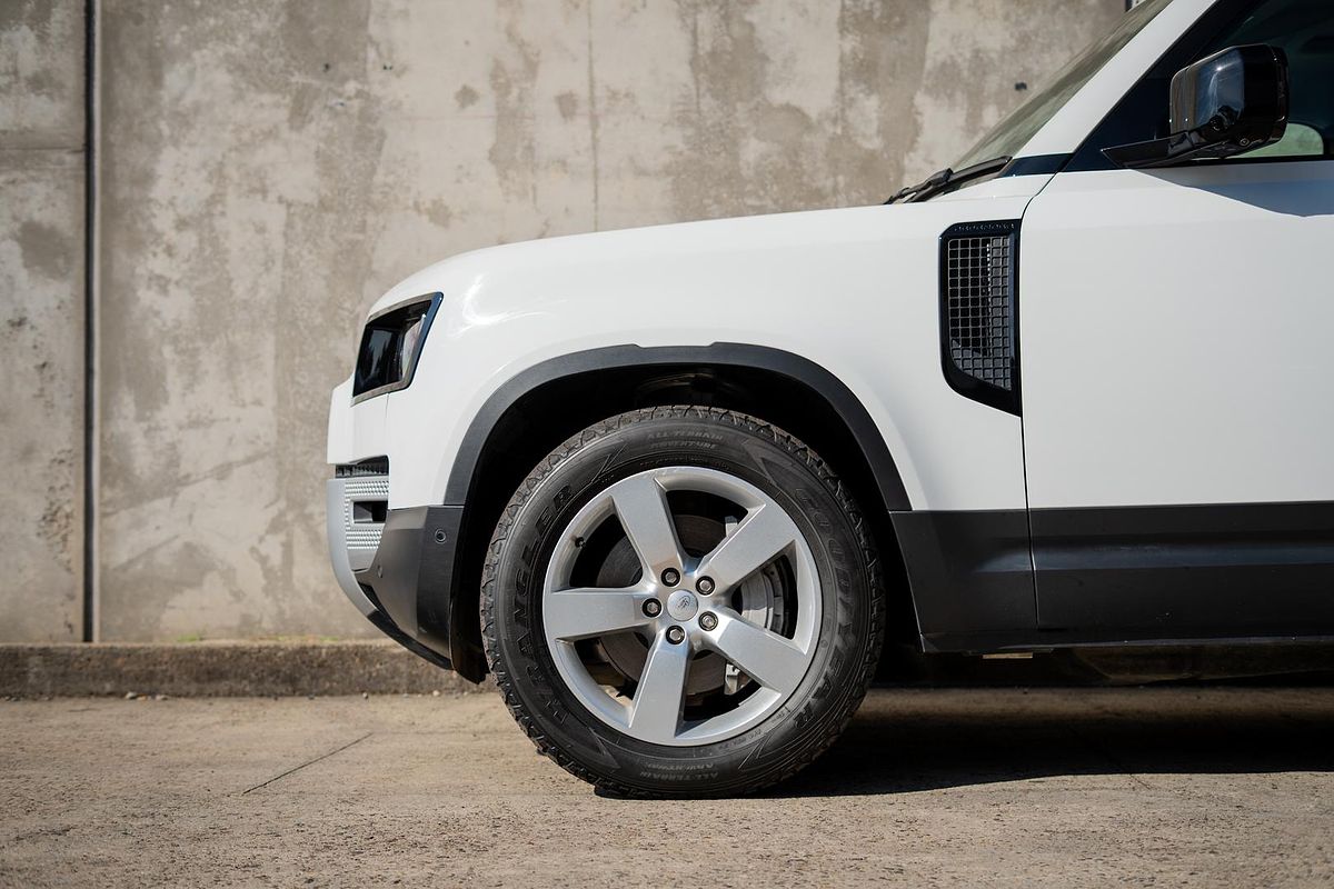 2021 Land Rover Defender 110 D300 HSE L663