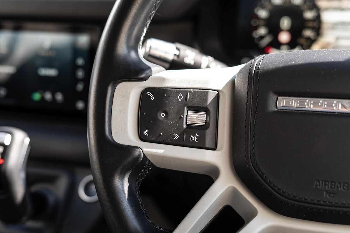 2021 Land Rover Defender 110 D300 HSE L663