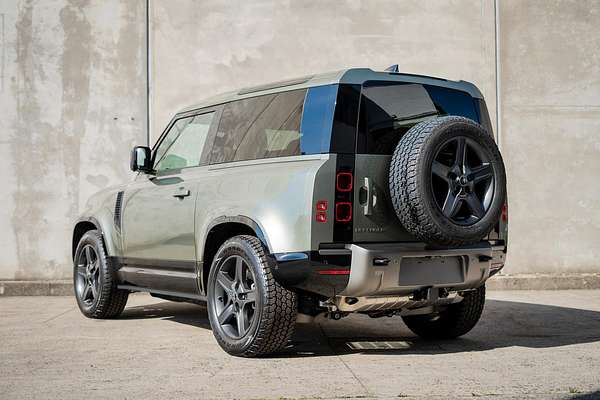 2024 Land Rover Defender 90 P400 X-Dynamic SE L663