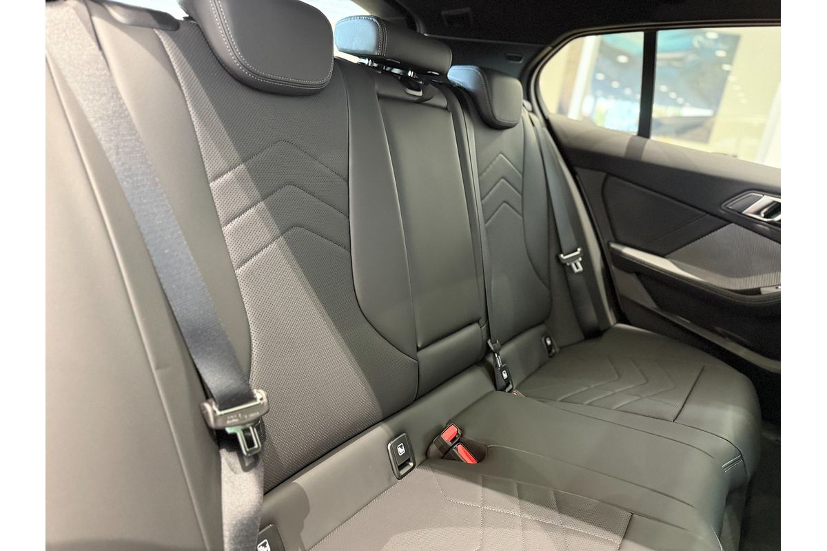 2024 BMW 1 Series 118 M Sport F70