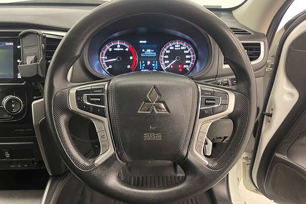 2022 Mitsubishi Triton GLX+ MR 4X4