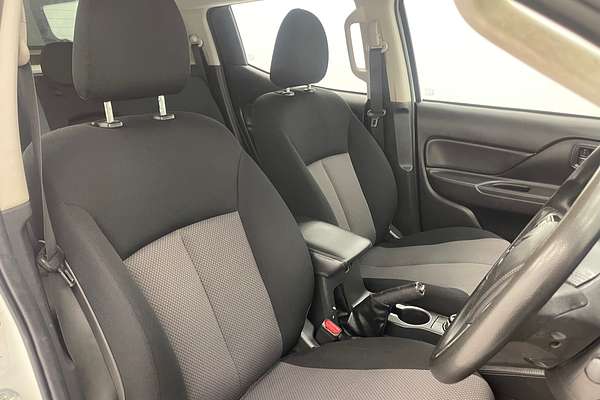 2022 Mitsubishi Triton GLX+ MR 4X4