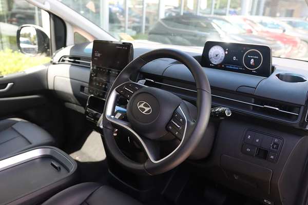 2024 Hyundai STARIA Highlander US4.V3