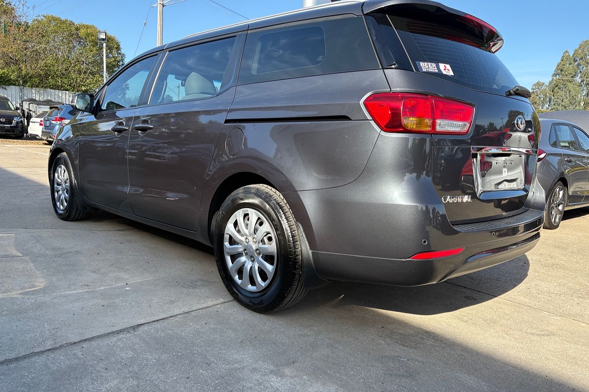 2017 Kia Carnival S YP