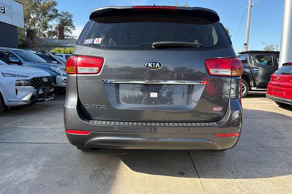 2017 Kia Carnival S YP