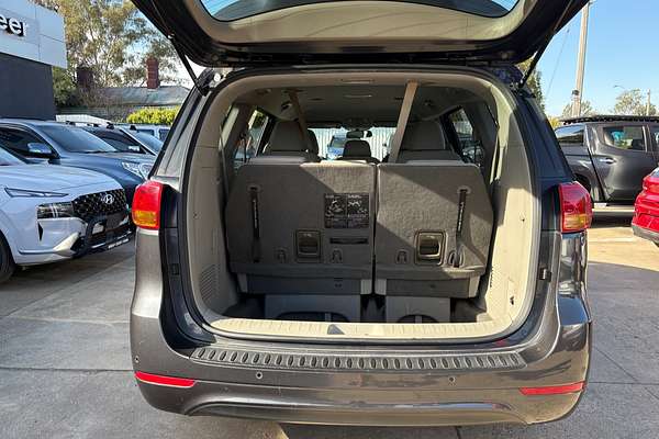 2017 Kia Carnival S YP