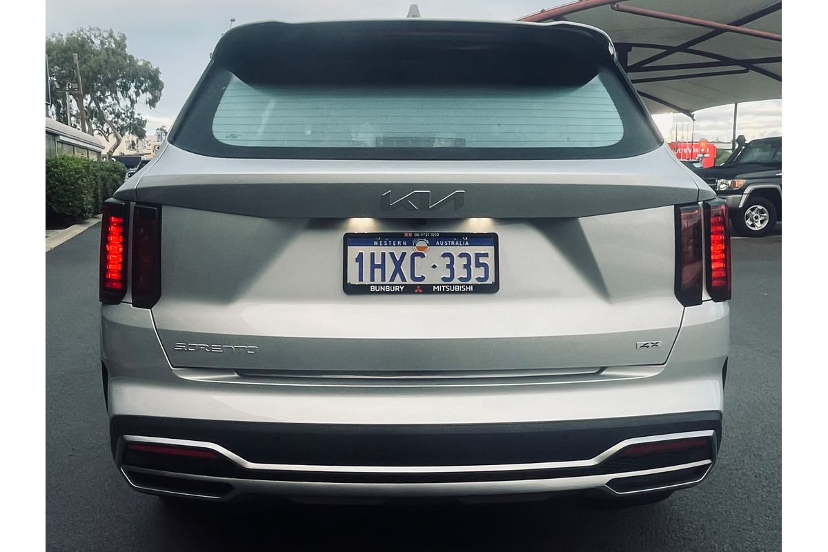 2023 Kia Sorento S MQ4