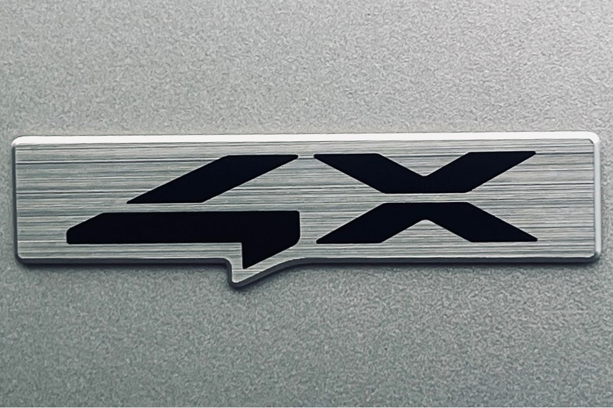 2023 Kia Sorento S MQ4