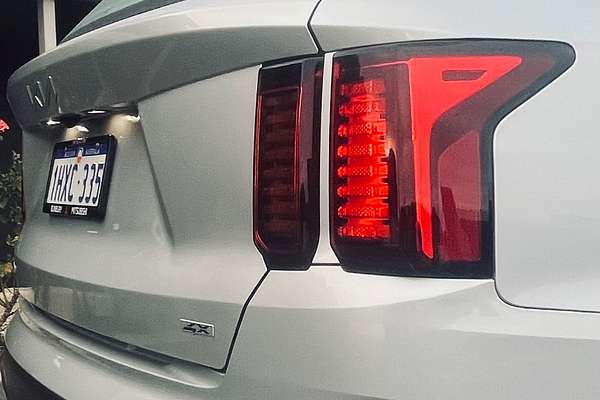 2023 Kia Sorento S MQ4