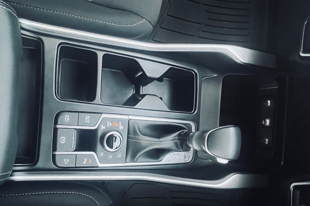 2023 Kia Sorento S MQ4