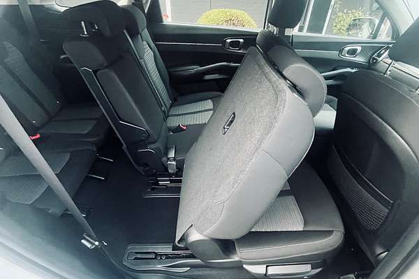 2023 Kia Sorento S MQ4