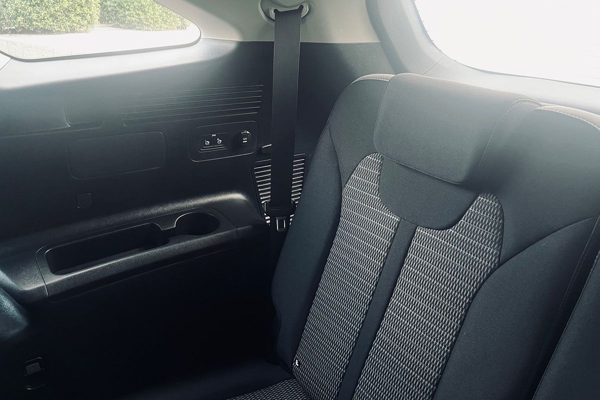 2023 Kia Sorento S MQ4