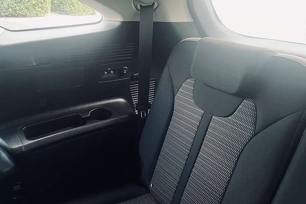 2023 Kia Sorento S MQ4