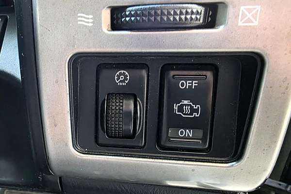 2011 Nissan Patrol ST GU 7
