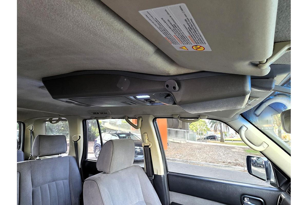 2011 Nissan Patrol ST GU 7
