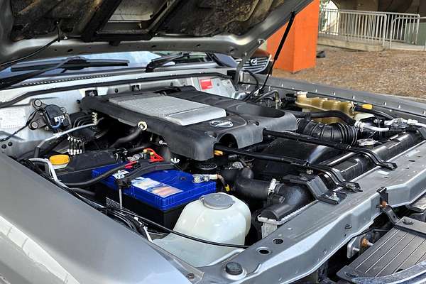 2011 Nissan Patrol ST GU 7