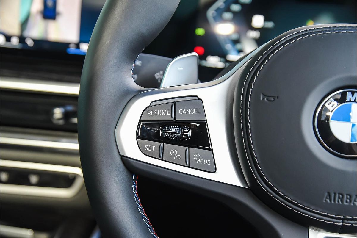 2024 BMW X5 M60i G05 LCI