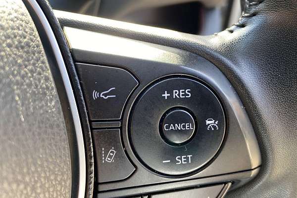 2020 Toyota RAV4 Cruiser AXAH54R