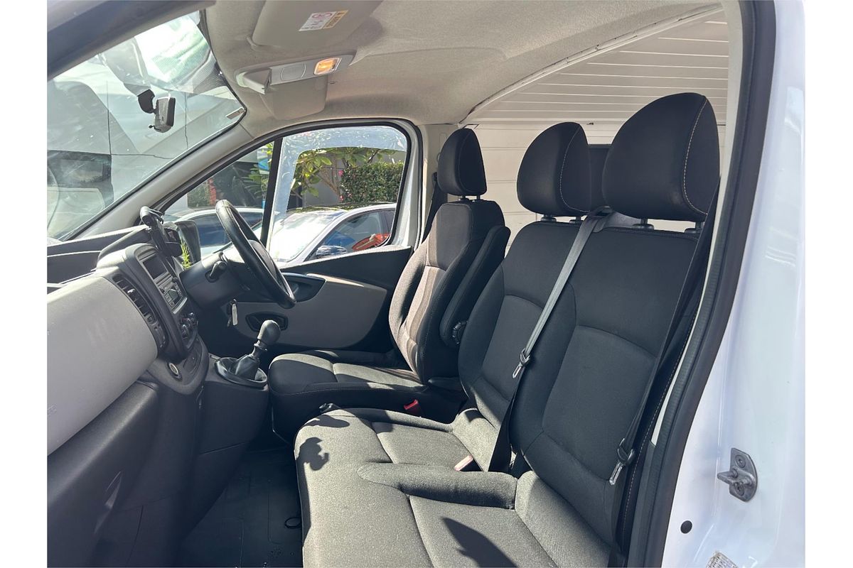2015 Renault Trafic 66KW X82 SWB