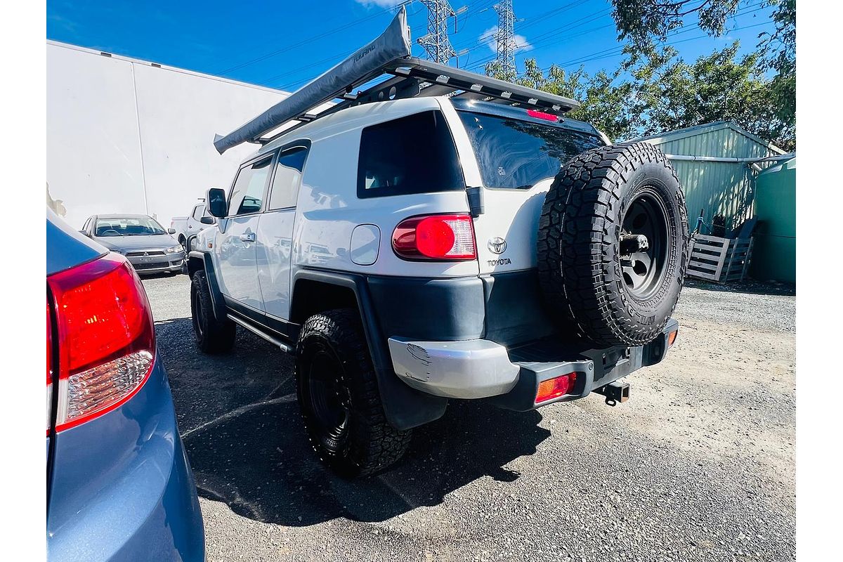2014 Toyota FJ Cruiser GSJ15R