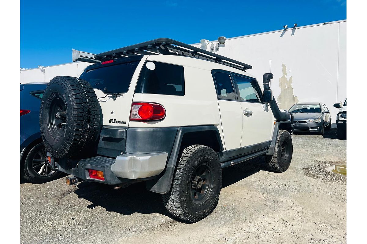 2014 Toyota FJ Cruiser GSJ15R