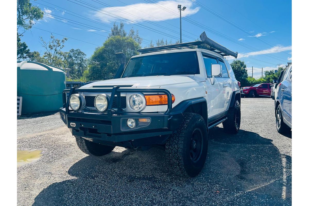 2014 Toyota FJ Cruiser GSJ15R