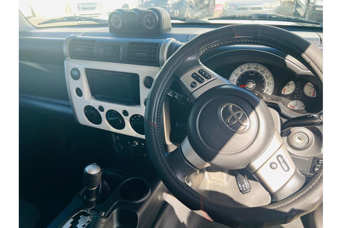 2014 Toyota FJ Cruiser GSJ15R