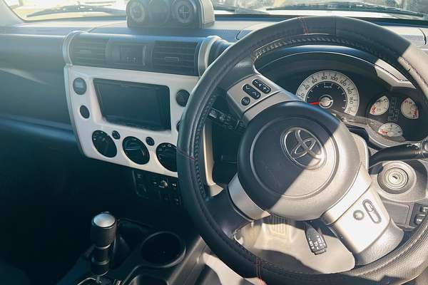 2014 Toyota FJ Cruiser GSJ15R