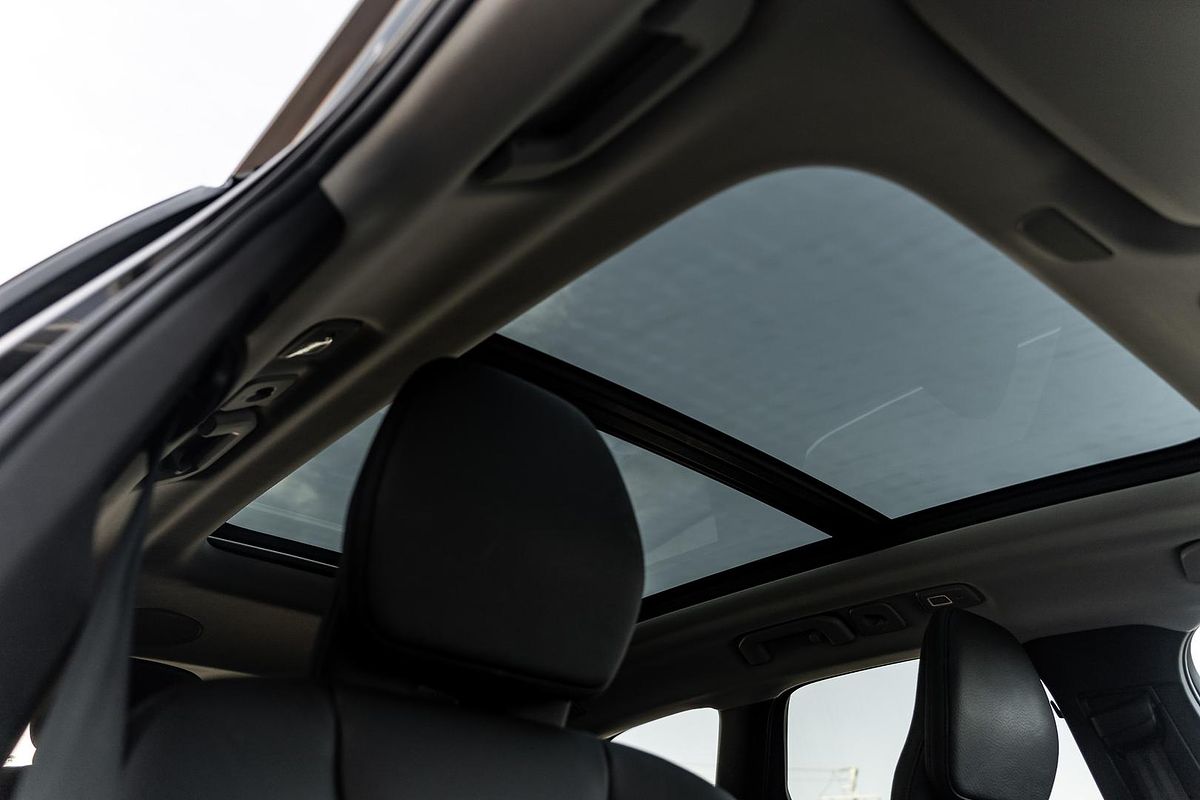 2023 Volvo XC60 Plus B5