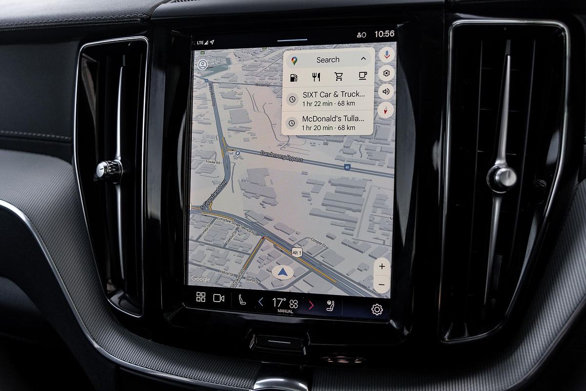 2023 Volvo XC60 Plus B5