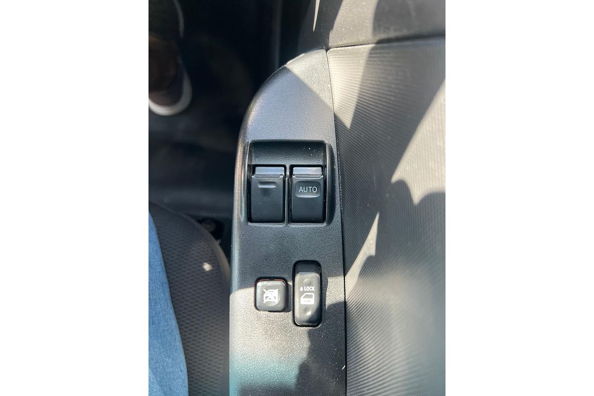2014 Toyota Hiace KDH221R