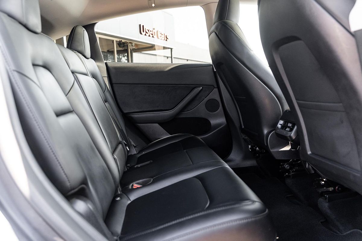 2023 Tesla Model Y Rear-Wheel Drive
