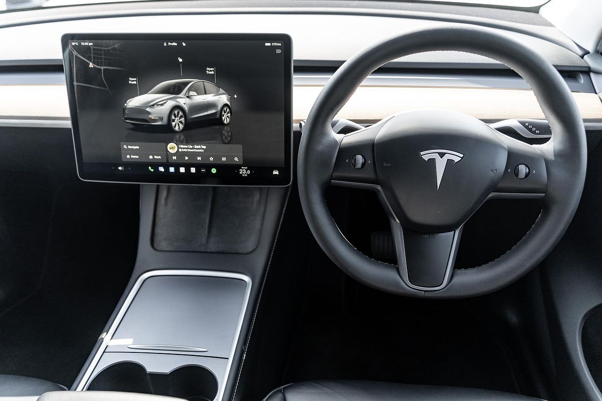 2023 Tesla Model Y Rear-Wheel Drive