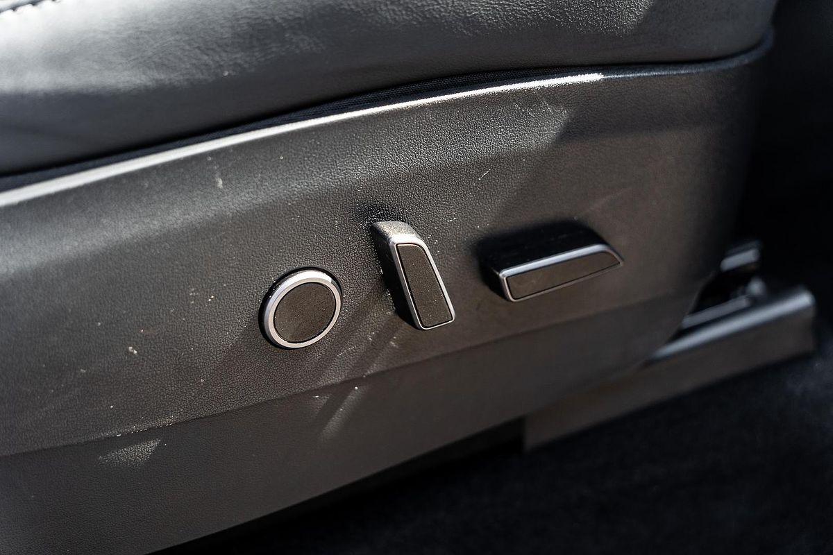 2023 Tesla Model Y Rear-Wheel Drive