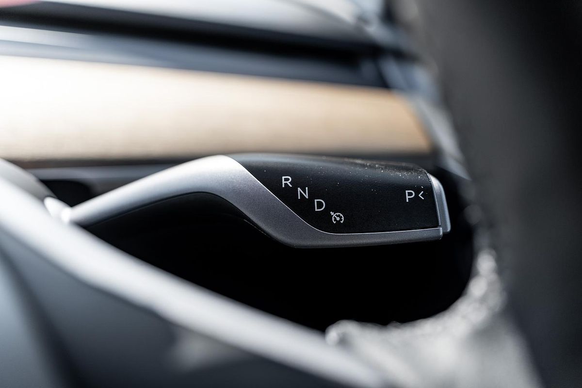 2023 Tesla Model Y Rear-Wheel Drive