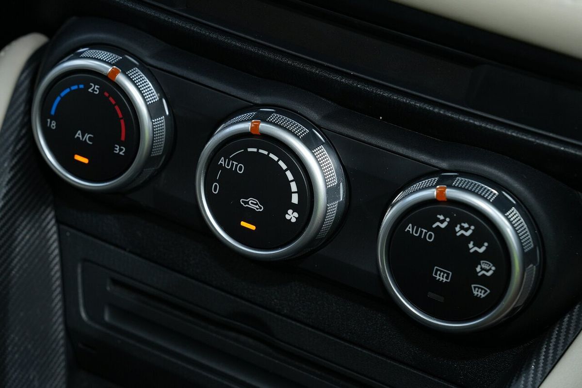 2016 Mazda 2 Genki DJ Series