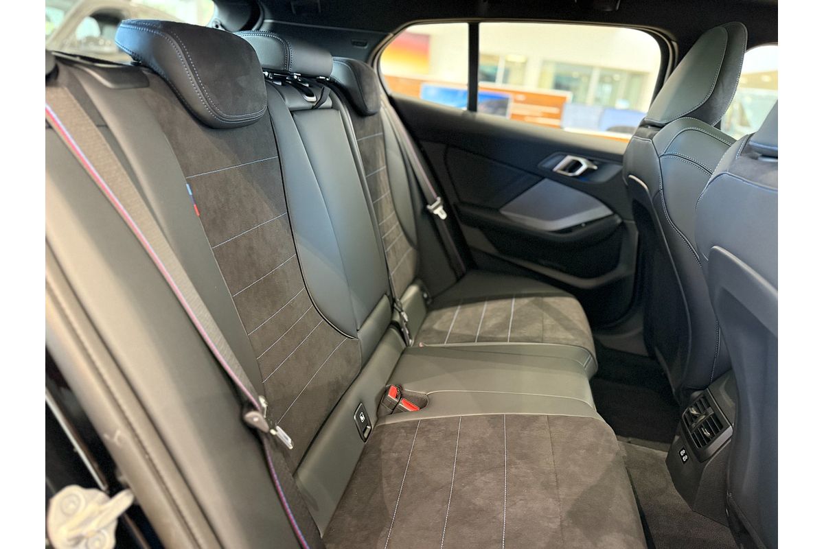 2024 BMW 1 Series 118 M Sport F70