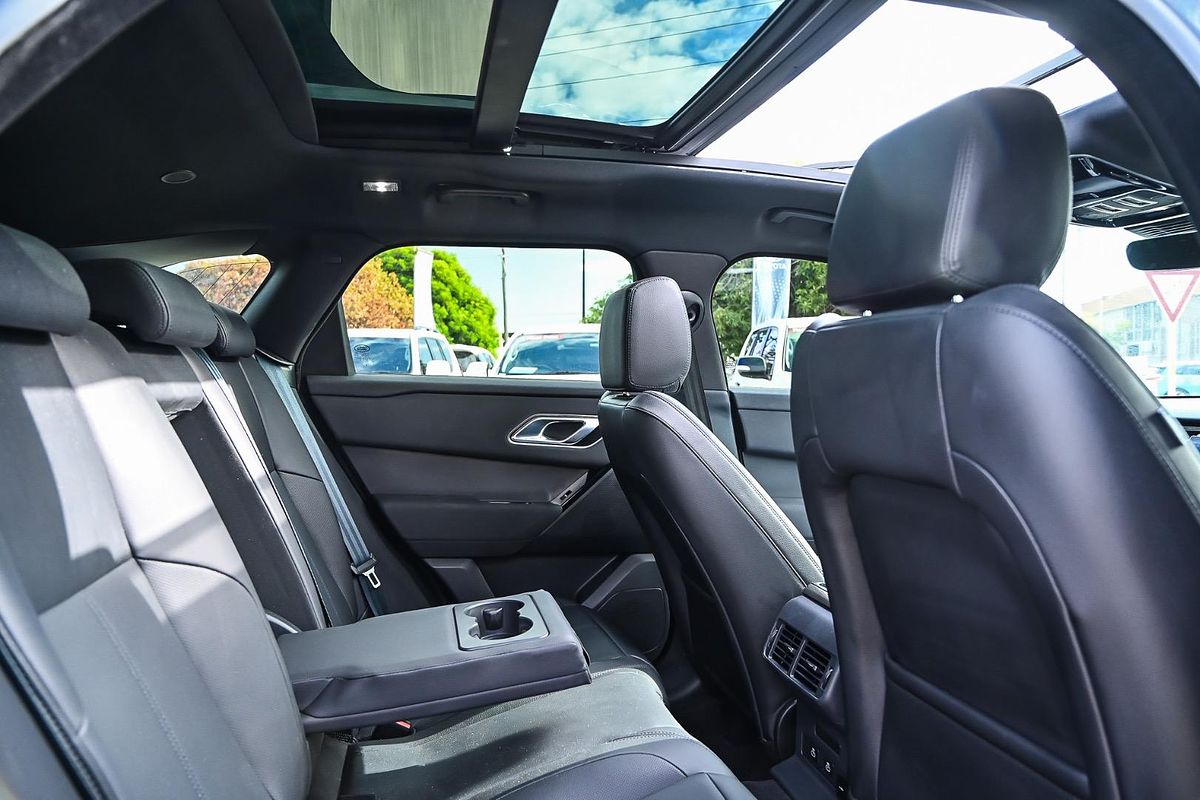 2023 Land Rover Range Rover Velar P250 Dynamic SE L560