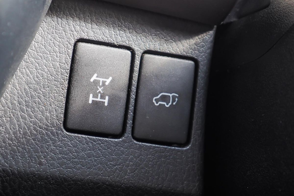 2015 Toyota RAV4 Cruiser ASA44R