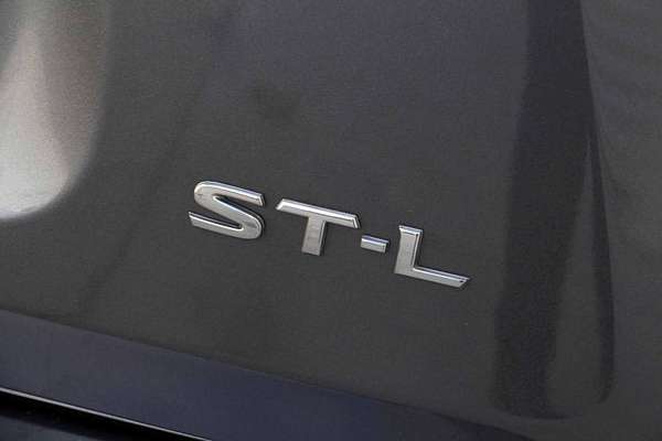 2016 Nissan Pathfinder ST-L R52