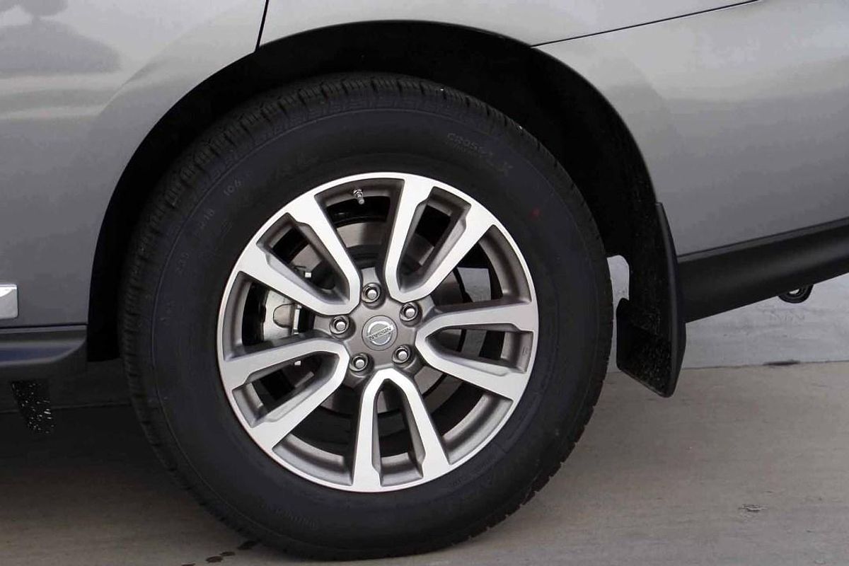 2016 Nissan Pathfinder ST-L R52