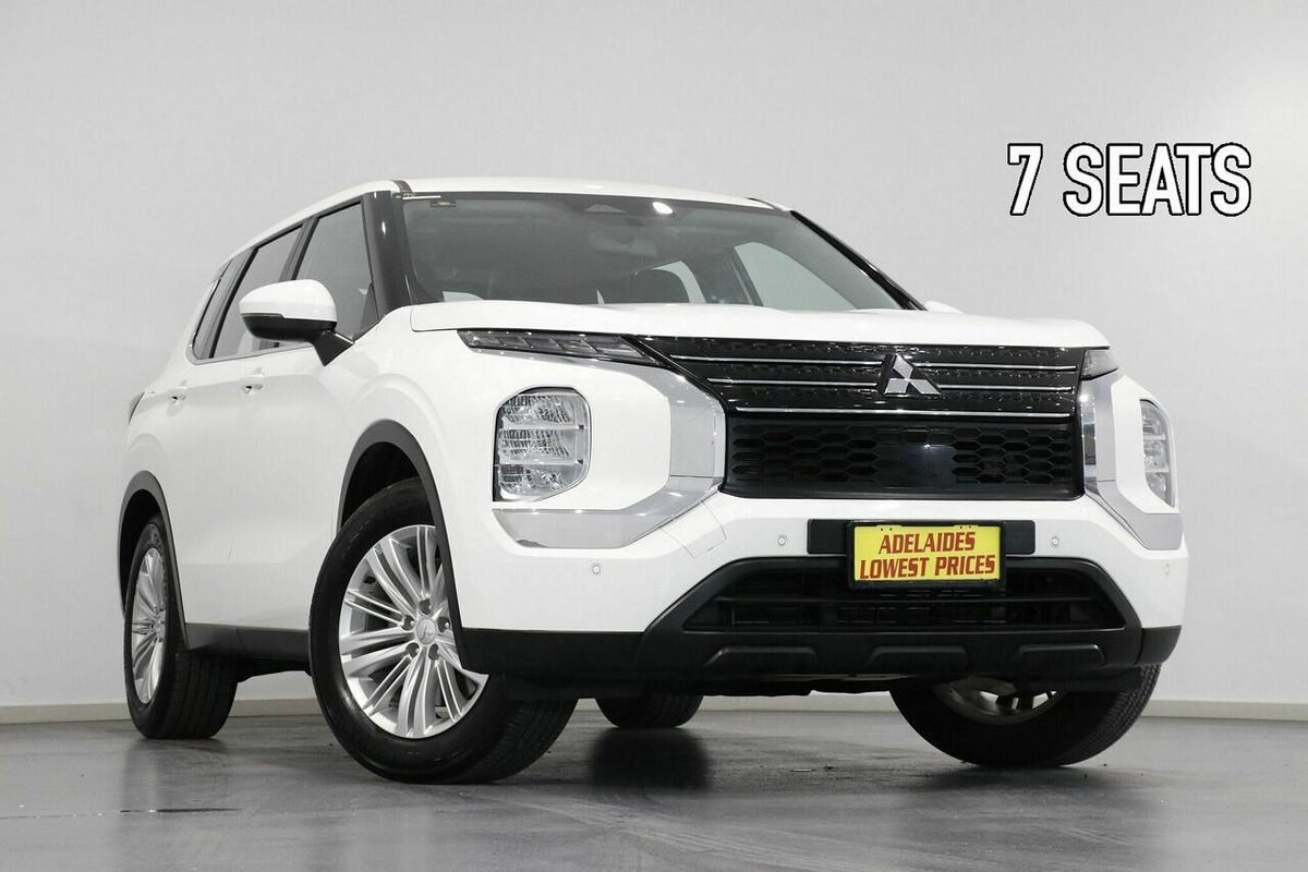2023 Mitsubishi Outlander ES ZM
