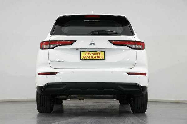 2023 Mitsubishi Outlander ES ZM