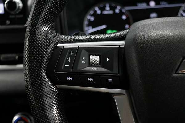 2023 Mitsubishi Outlander ES ZM