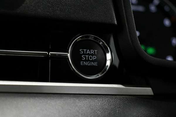 2023 Mitsubishi Outlander ES ZM