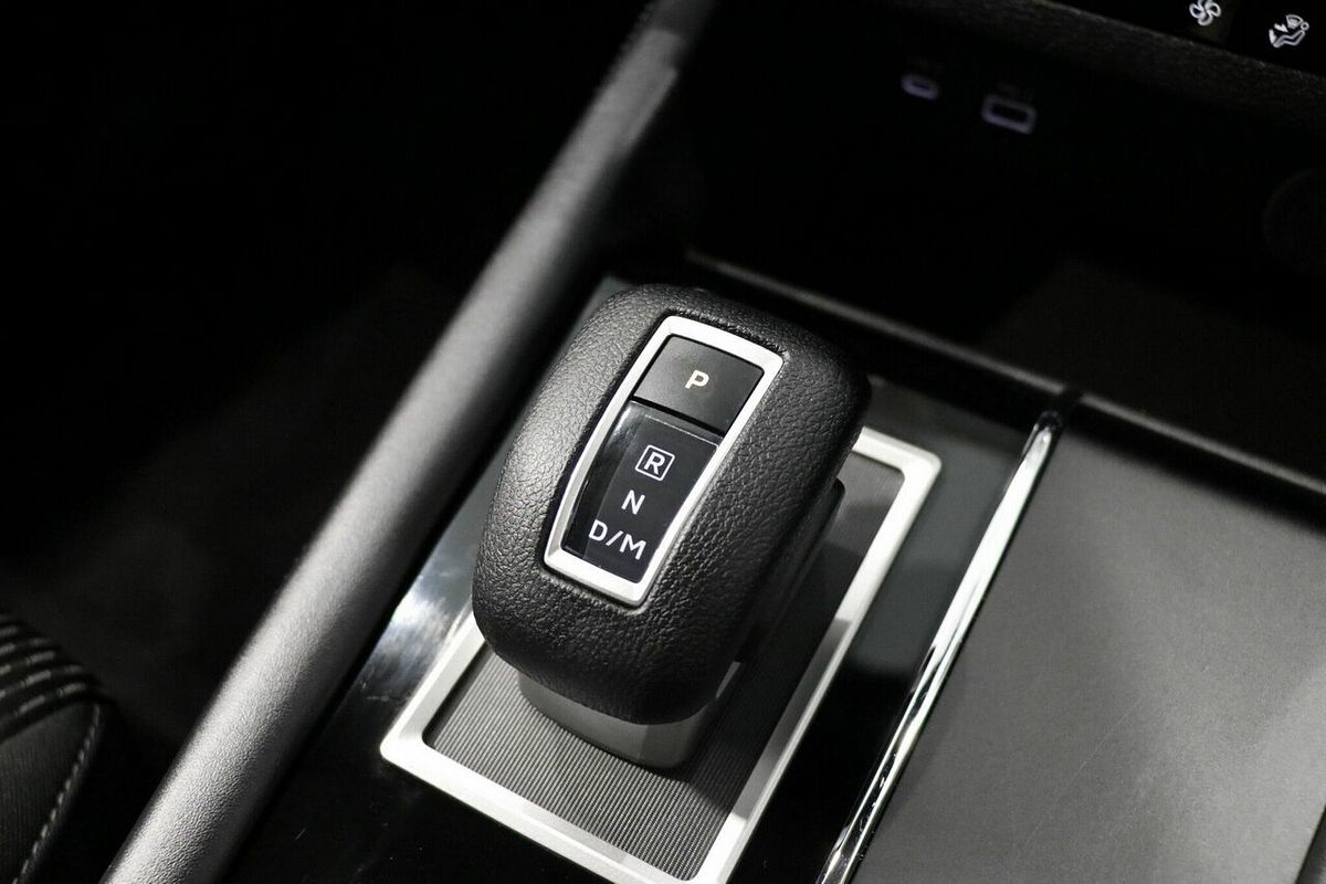 2023 Mitsubishi Outlander ES ZM