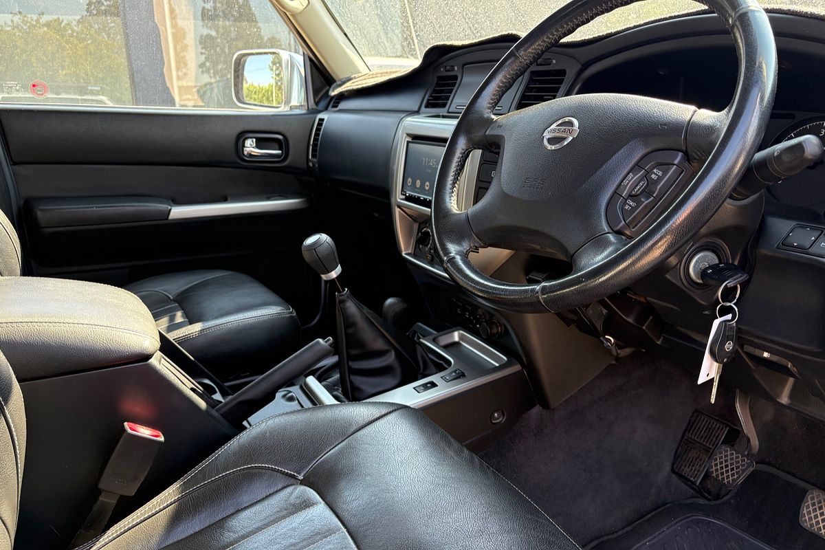 2010 Nissan Patrol ST GU 7