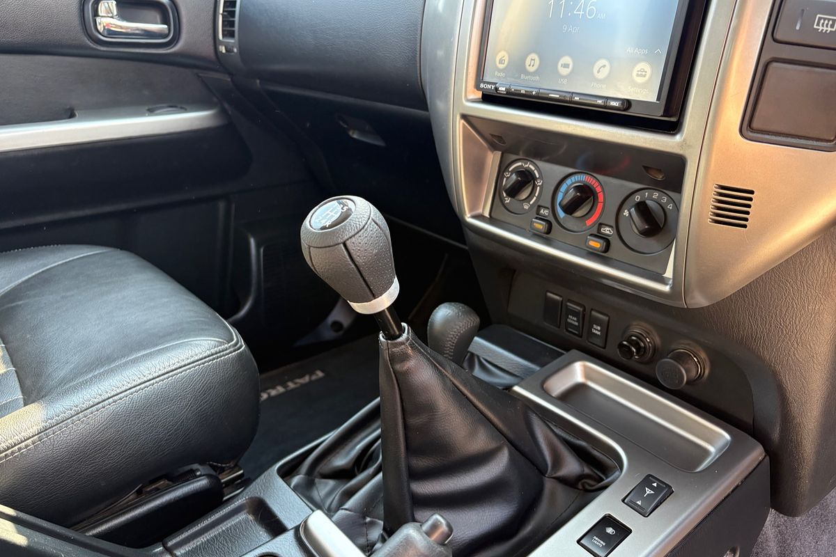 2010 Nissan Patrol ST GU 7