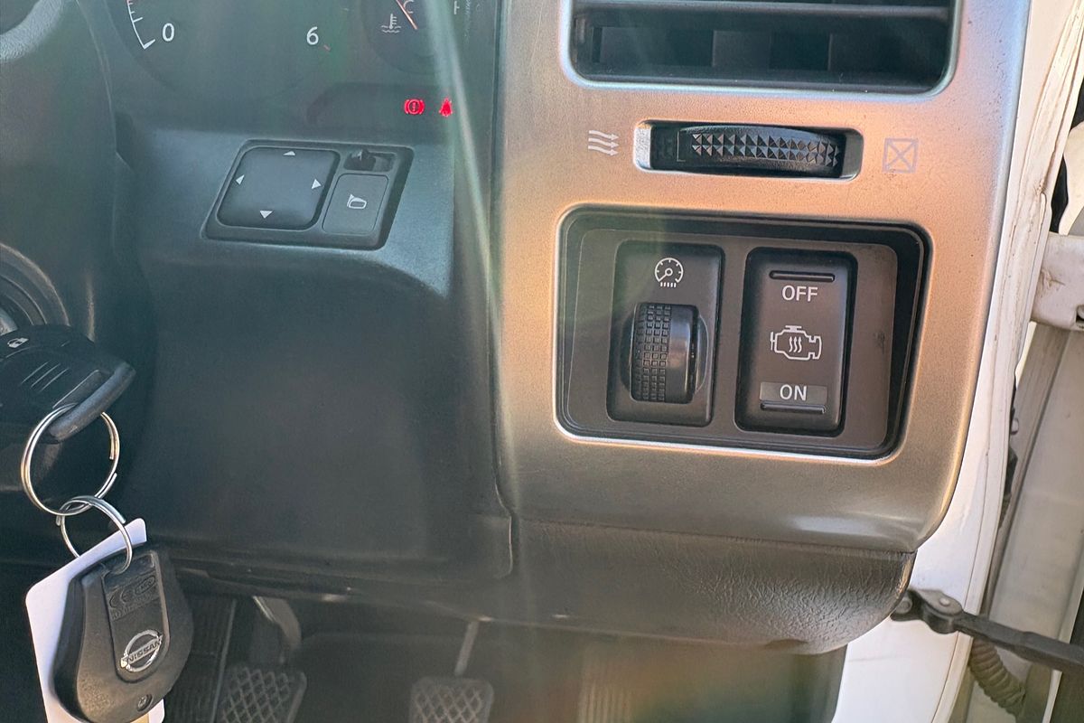 2010 Nissan Patrol ST GU 7
